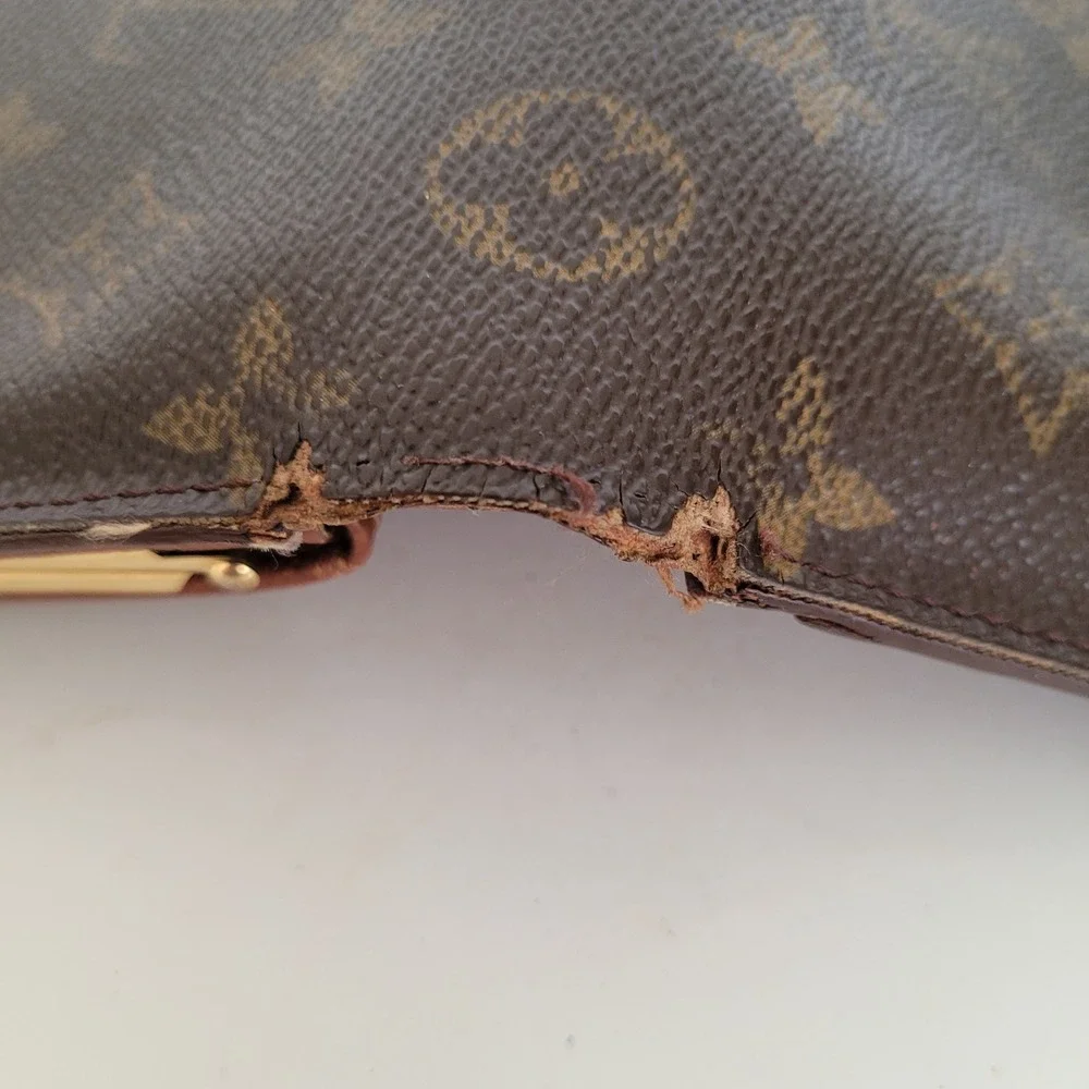 Louis Vuitton Monogram French Wallet Kiss Lock Bifold M61663 Brown TH0070